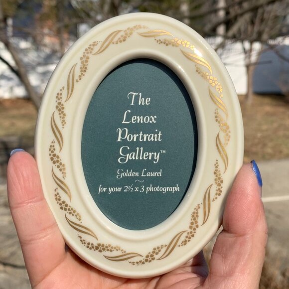Vtg LENOX Portrait Gallery Frame - Picture 3 of 10